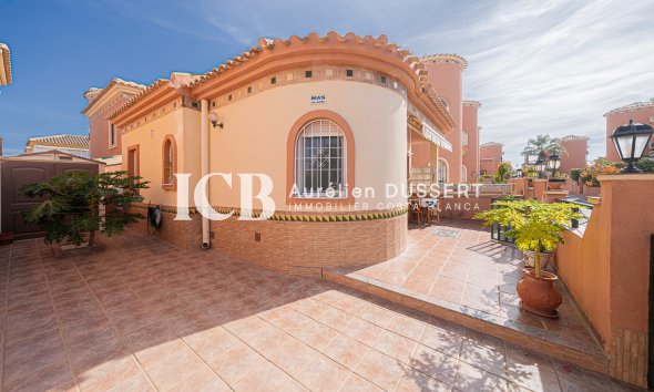 Villa - Resale - Orihuela Costa -
                Playa Flamenca