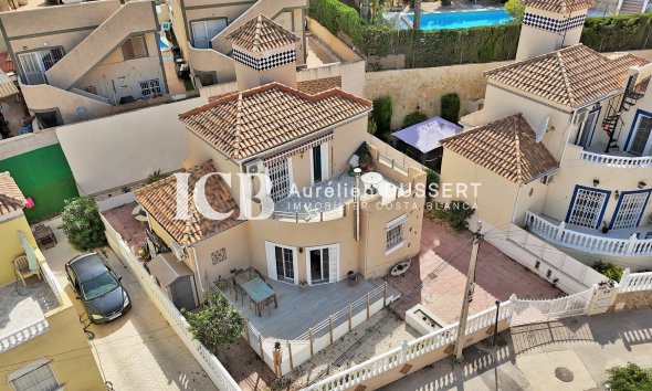 Villa - Resale - Orihuela Costa -
                Villamartín