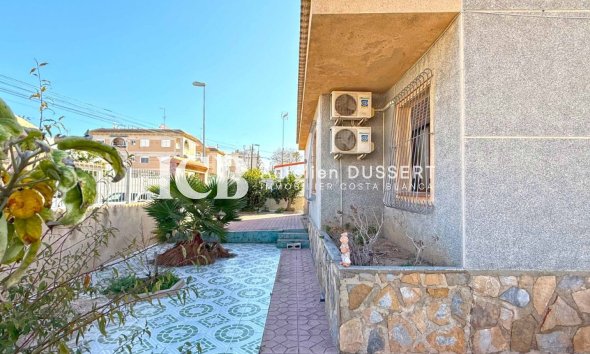 Villa - Resale - Torrevieja -
                Torrevieja