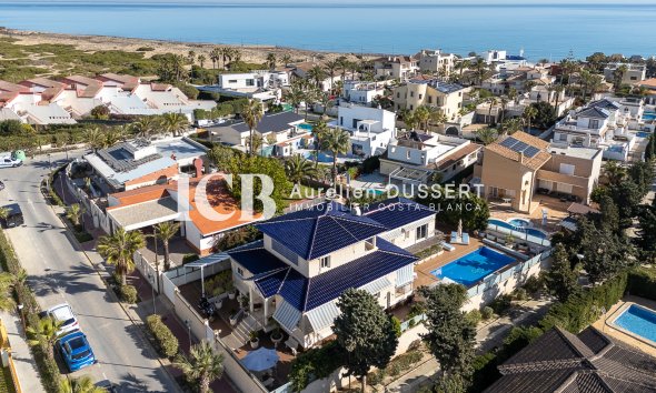 Villa - Reventa - La Mata -
                La Mata