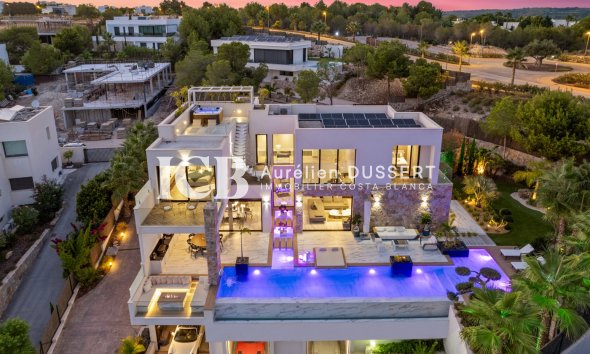 Villa - Reventa - Las Colinas Golf - Las Colinas Golf