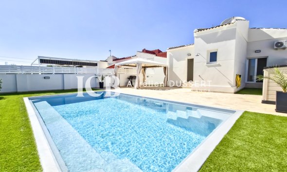 Villa - Revente - Torrevieja - La Siesta - El Salado -  Torreta