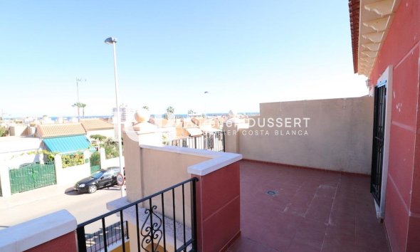 Reventa - Adosado -
Torrevieja - Torreblanca