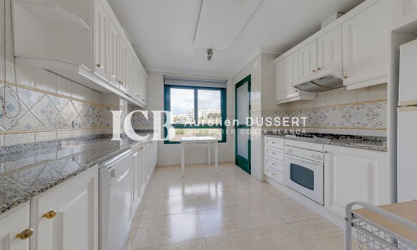 Resale - Apartment / flat -
Orihuela Costa