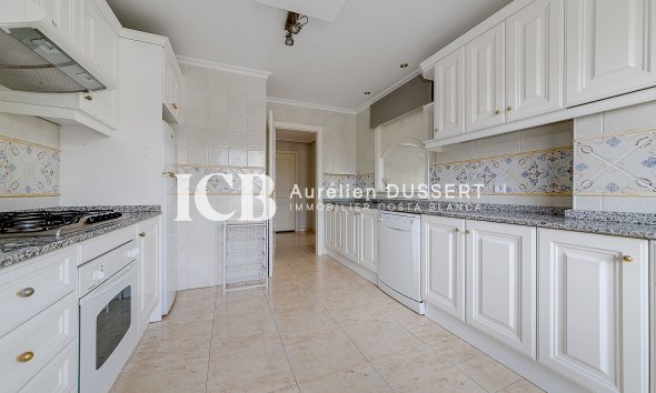 Resale - Apartment / flat -
Orihuela Costa