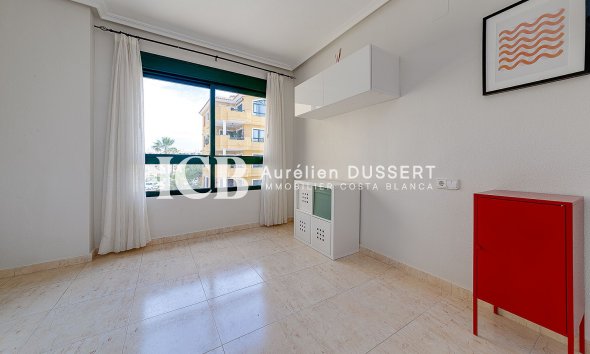 Resale - Apartment / flat -
Orihuela Costa