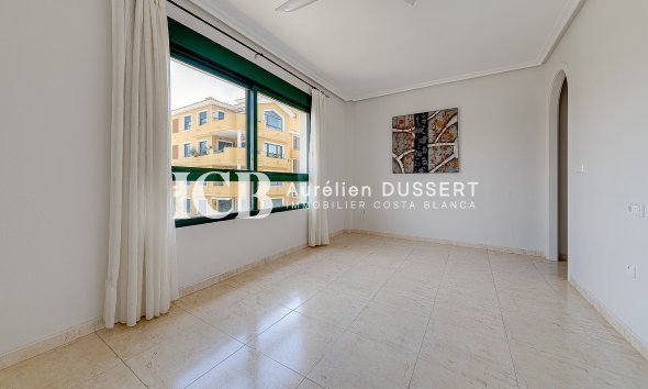 Resale - Apartment / flat -
Orihuela Costa