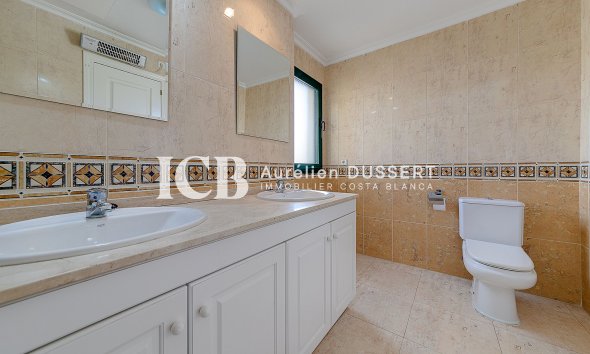 Resale - Apartment / flat -
Orihuela Costa