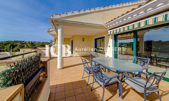 Resale - Apartment / flat -
Orihuela Costa