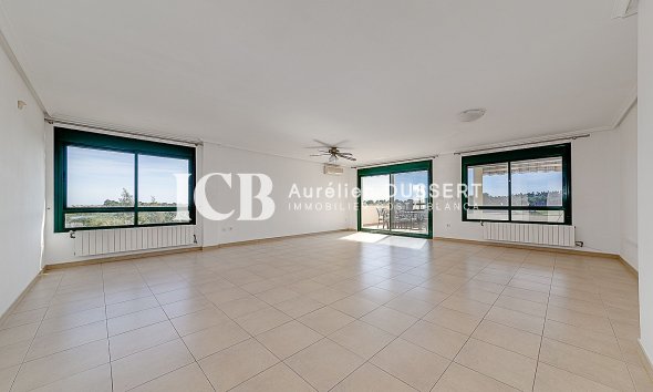 Resale - Apartment / flat -
Orihuela Costa