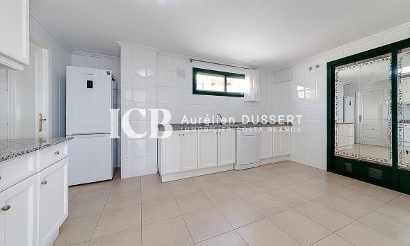 Resale - Apartment / flat -
Orihuela Costa