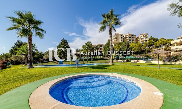 Resale - Apartment / flat -
Orihuela Costa