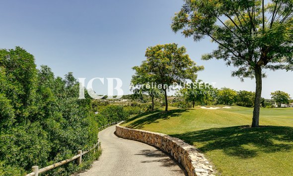 Resale - Apartment / flat -
Las Colinas Golf - Las Colinas Golf and Country Club