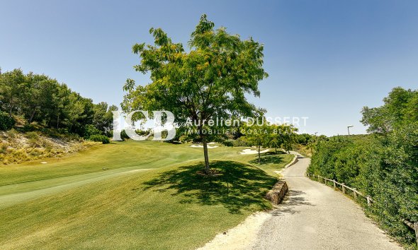 Resale - Apartment / flat -
Las Colinas Golf - Las Colinas Golf and Country Club