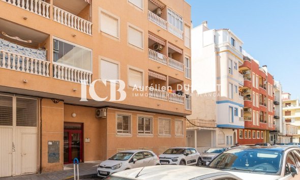 Resale - Apartment / flat -
Torrevieja - Estacion de autobuses