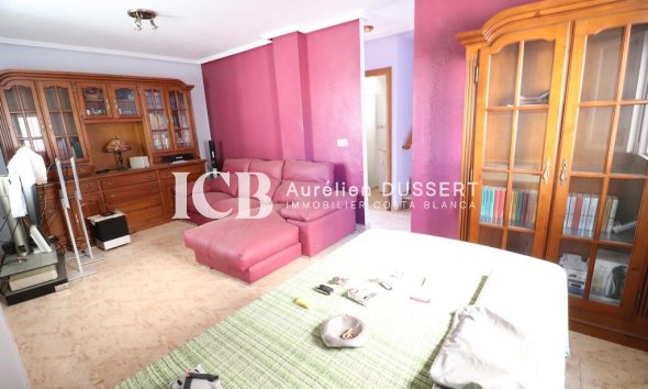 Resale - Villa -
Orihuela Costa - Villamartín