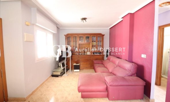 Resale - Villa -
Orihuela Costa - Villamartín