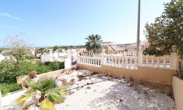 Reventa - Villa -
Orihuela Costa - Villamartín