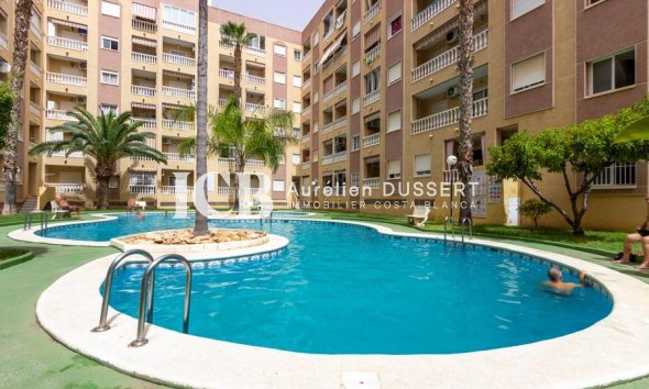 Revente - Appartement -
Torrevieja - Centro