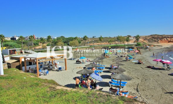 Reventa - Adosado -
Orihuela Costa - Playa Flamenca