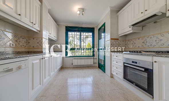 Resale - Apartment / flat -
Orihuela Costa