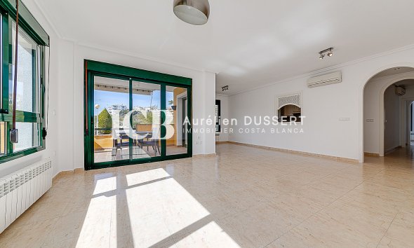 Resale - Apartment / flat -
Orihuela Costa