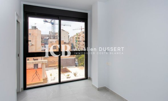 Reventa - Apartamento / piso -
Torrevieja - Playa del Cura