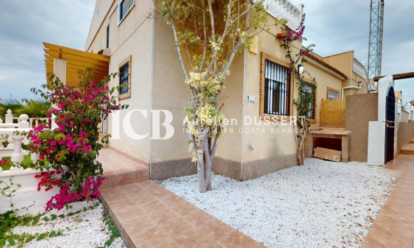 Revente - Maison mitoyenne -
Orihuela Costa - Villamartín