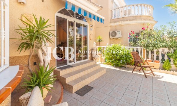 Resale - Villa -
Torrevieja - Los Balcones - Los Altos del Edén