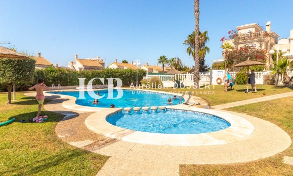 Revente - Villa -
Torrevieja - Los Balcones - Los Altos del Edén