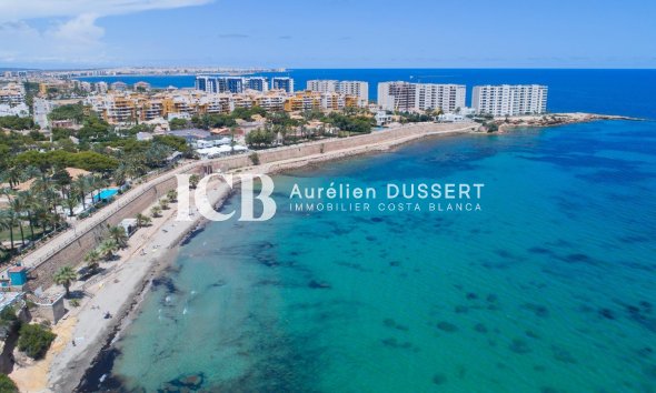 Resale - Apartment / flat -
Torrevieja - Punta prima