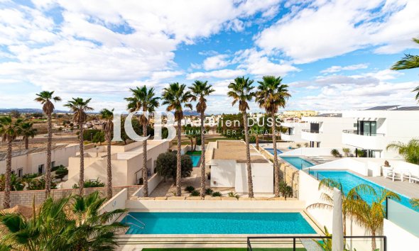 Resale - Villa -
San Fulgencio - urb.la marina