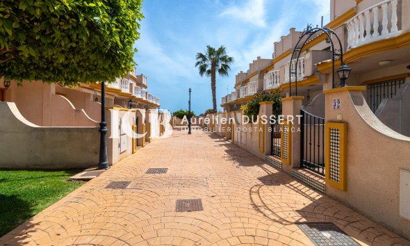 Reventa - Adosado -
Orihuela Costa - Cabo Roig