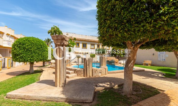 Revente - Maison mitoyenne -
Orihuela Costa - Cabo Roig