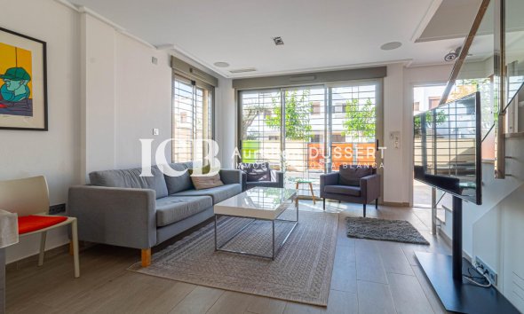 Resale - Townhouse -
Pilar de la Horadada - La Torre de la Horadada