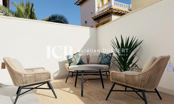 Reventa - Villa -
Orihuela Costa - La Zenia