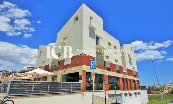 Resale - Apartment / flat -
Orihuela Costa - Villamartín