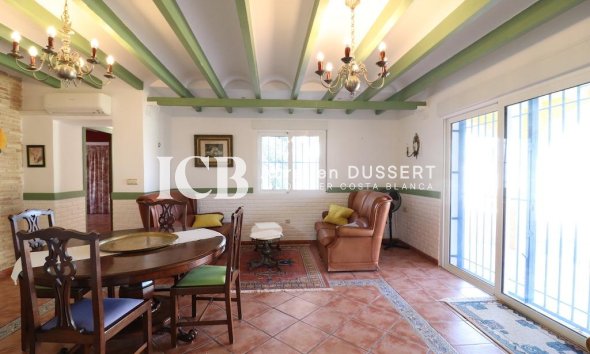 Resale - Villa -
Orihuela Costa - Los Dolses