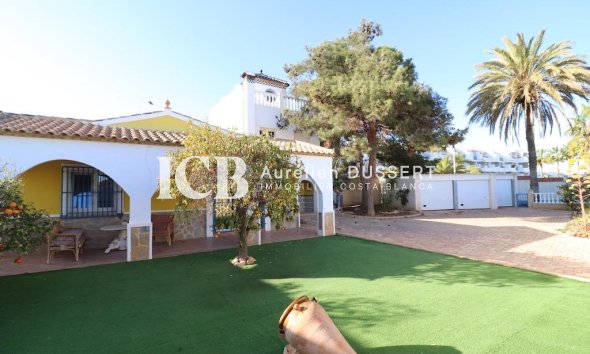 Reventa - Villa -
Orihuela Costa - Los Dolses