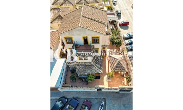 Resale - Villa -
Orihuela Costa - Punta prima