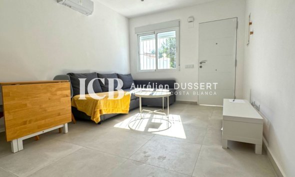 Resale - Townhouse -
Orihuela Costa - Villamartín