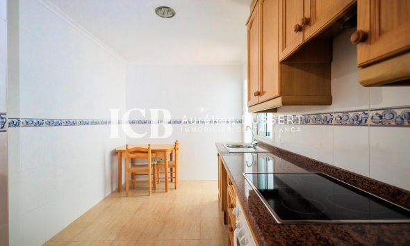 Resale - Apartment / flat -
Torrevieja - Torrevieja Centro