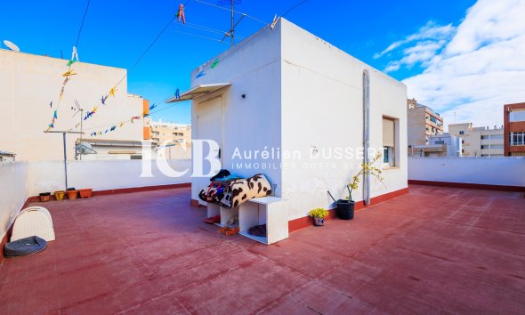 Revente - Villa -
Torrevieja - Torrevieja Centro