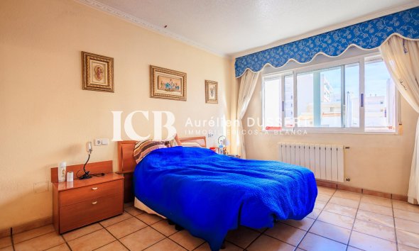 Resale - Villa -
Torrevieja - Torrevieja Centro