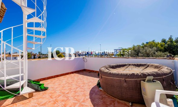 Revente - Villa -
Orihuela Costa