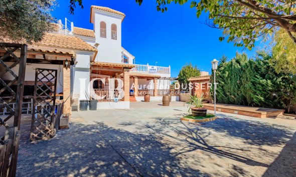 Revente - Villa -
Orihuela Costa