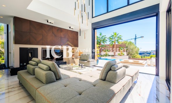 Resale - Villa -
Orihuela Costa - Las Colinas Golf