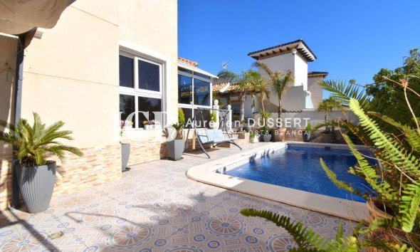 Reventa - Villa -
Orihuela Costa - La Zenia