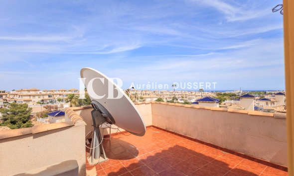 Resale - Villa -
Orihuela Costa - La Zenia