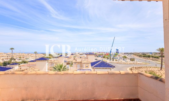 Resale - Villa -
Orihuela Costa - La Zenia